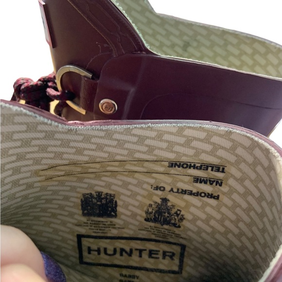 ⭐️Hunter Burgundy and Tan Heeled Boots⭐️ - Picture 8 of 15